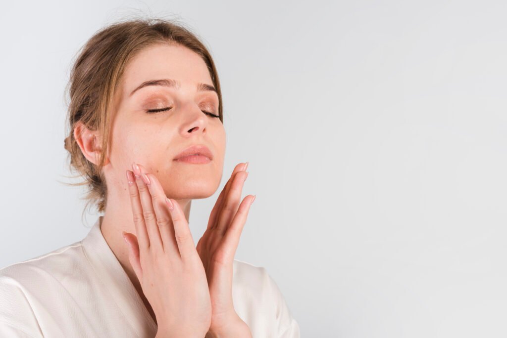 Retinol Before or After Moisturizer
